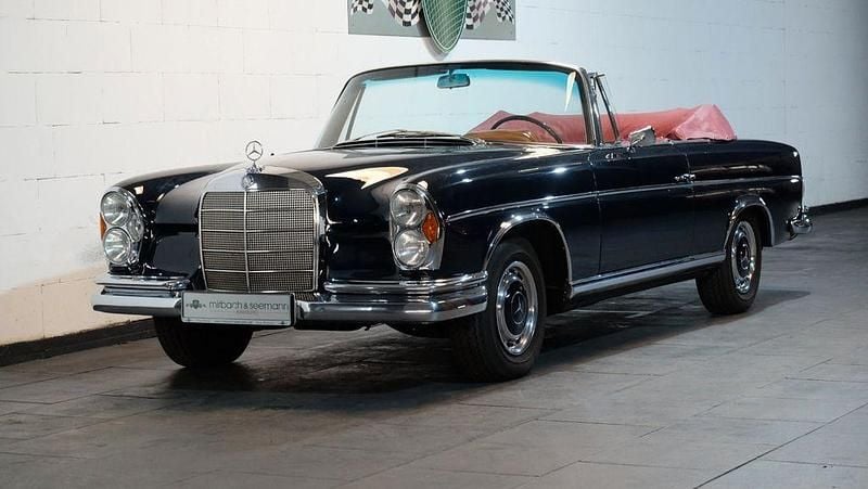 Blau Gebraucht 1962 Mercedes W112 SE Cabrio | 148.000 € - Bild 1/4