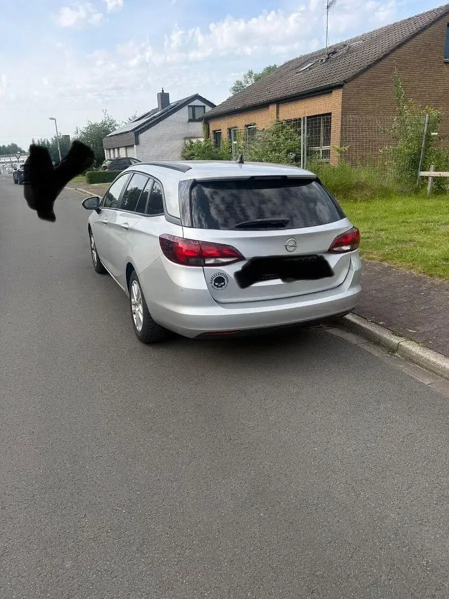 Gebraucht Opel Astra 136 PS (100 kW) 2018 Grau Kombi