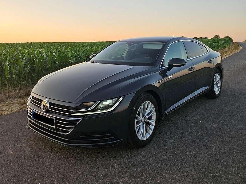 Gebraucht VW Arteon 150 PS (110 kW) 2017 Grau Kleinwagen