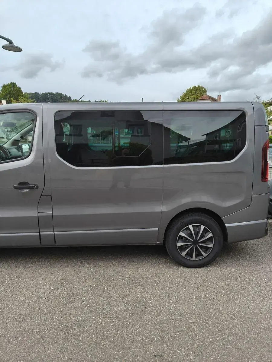 Gebraucht Opel Vivaro 145 PS (106 kW) 2014 Grau Van / Kleinbus