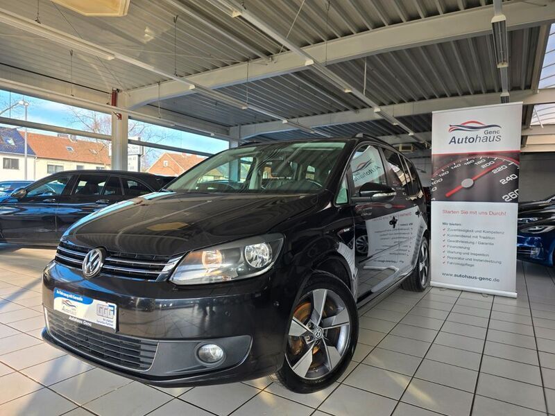 Schwarz Gebraucht 2012 VW Touran Match Van / Kleinbus | 9.900 € (Teuer) - Bild 1/4