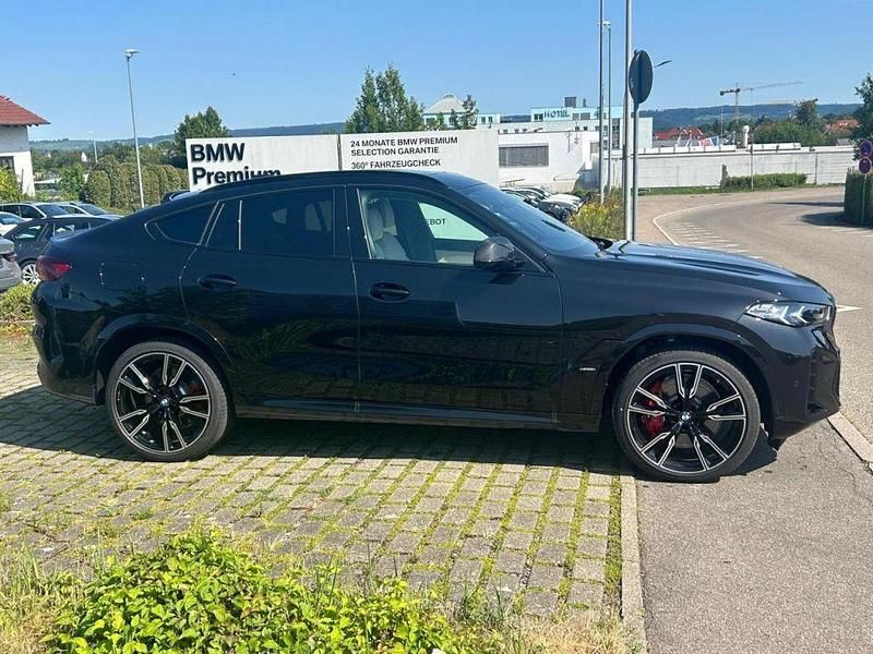 Gebraucht BMW X6 530 PS (389 kW) 2025 Saphirschwarz (metallic) SUV