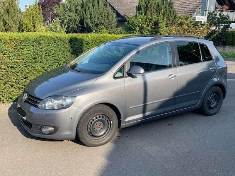 Grau Gebraucht 2013 VW Golf VII Limousine | 6.900 € (Superpreis) - Bild 1/4
