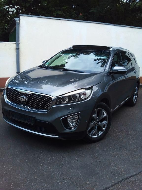 Gebraucht Kia Sorento 200 PS (147 kW) 2016 Grau SUV