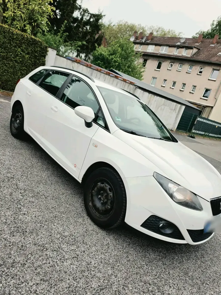 Gebraucht Seat Ibiza ST 70 PS (51 kW) 2011 Weiß Kombi