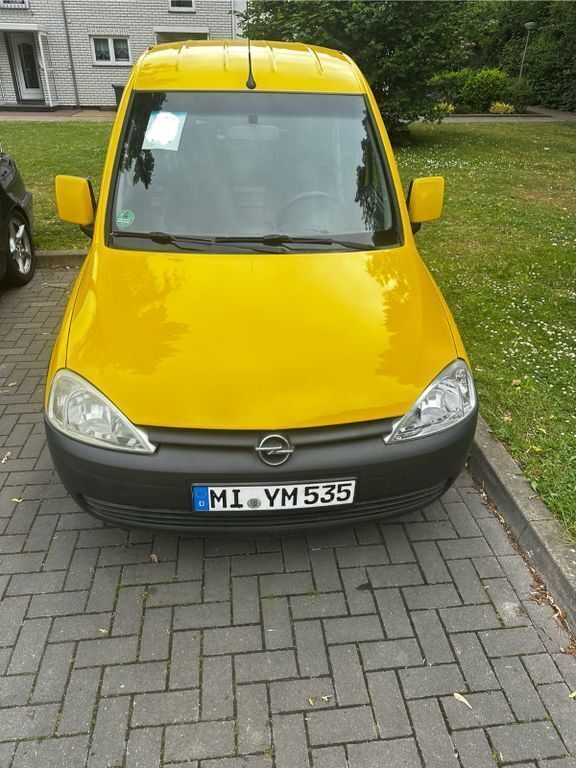 Gelb Gebraucht 2009 Opel Combo Van / Kleinbus | 2.399 € (Fairer Preis) - Bild 1/4
