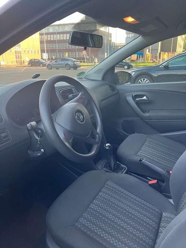 Gebraucht VW Polo 75 PS (55 kW) 2016 Grau Limousine