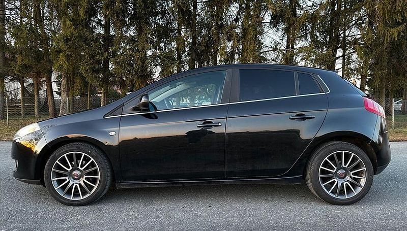 Gebraucht Fiat Bravo Dynamic 120 PS (88 kW) 2009 Schwarz Kleinwagen