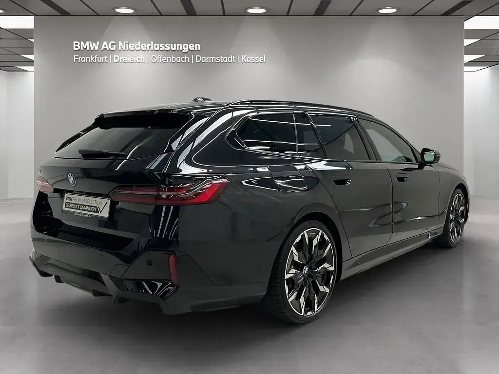 Gebraucht BMW i5 M Sport 250 kW (340 PS) 2025 Schwarz Limousine