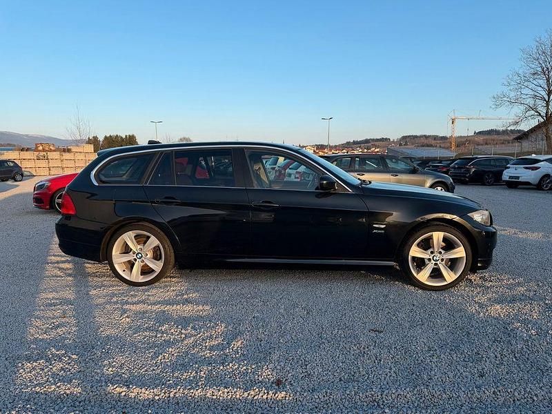 Gebraucht BMW 320 Sport Line 177 PS (130 kW) 2009 Schwarz Kombi