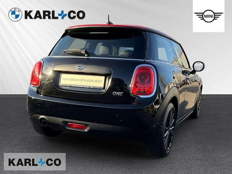 Gebraucht Mini ONE 102 PS (75 kW) 2021 Midnight black (schwarz) Kleinwagen