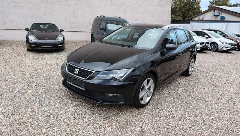 Schwarz (metallic) Gebraucht 2019 Seat Leon ST Style Kombi | 9.990 € (Fairer Preis) - Bild 1/4