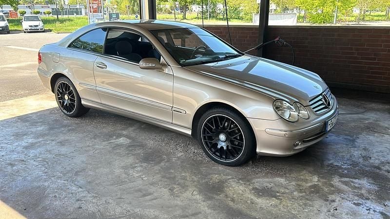 Gold Gebraucht 2004 Mercedes CLK200 Coupé | 3.499 € (Superpreis) - Bild 1/4