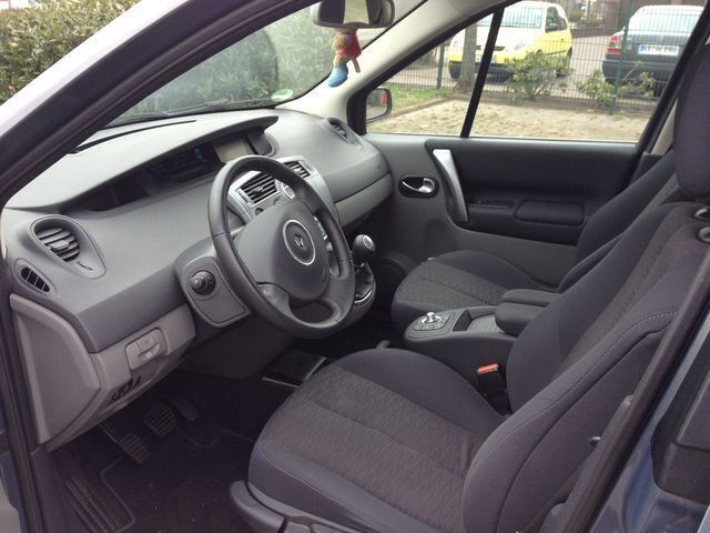 Gebraucht Renault Scénic II 184 PS (135 kW) 2007 Grau Van / Kleinbus