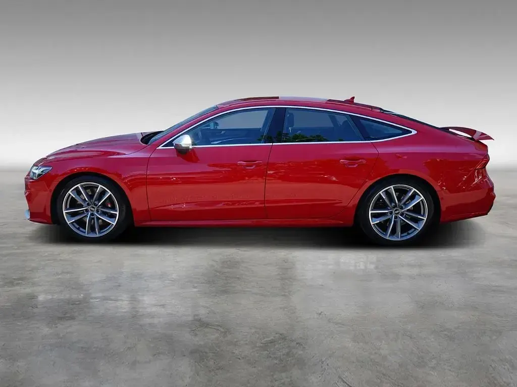 Gebraucht Audi S7 Sportback Ambiente 344 PS (253 kW) 2023 Rot Kleinwagen