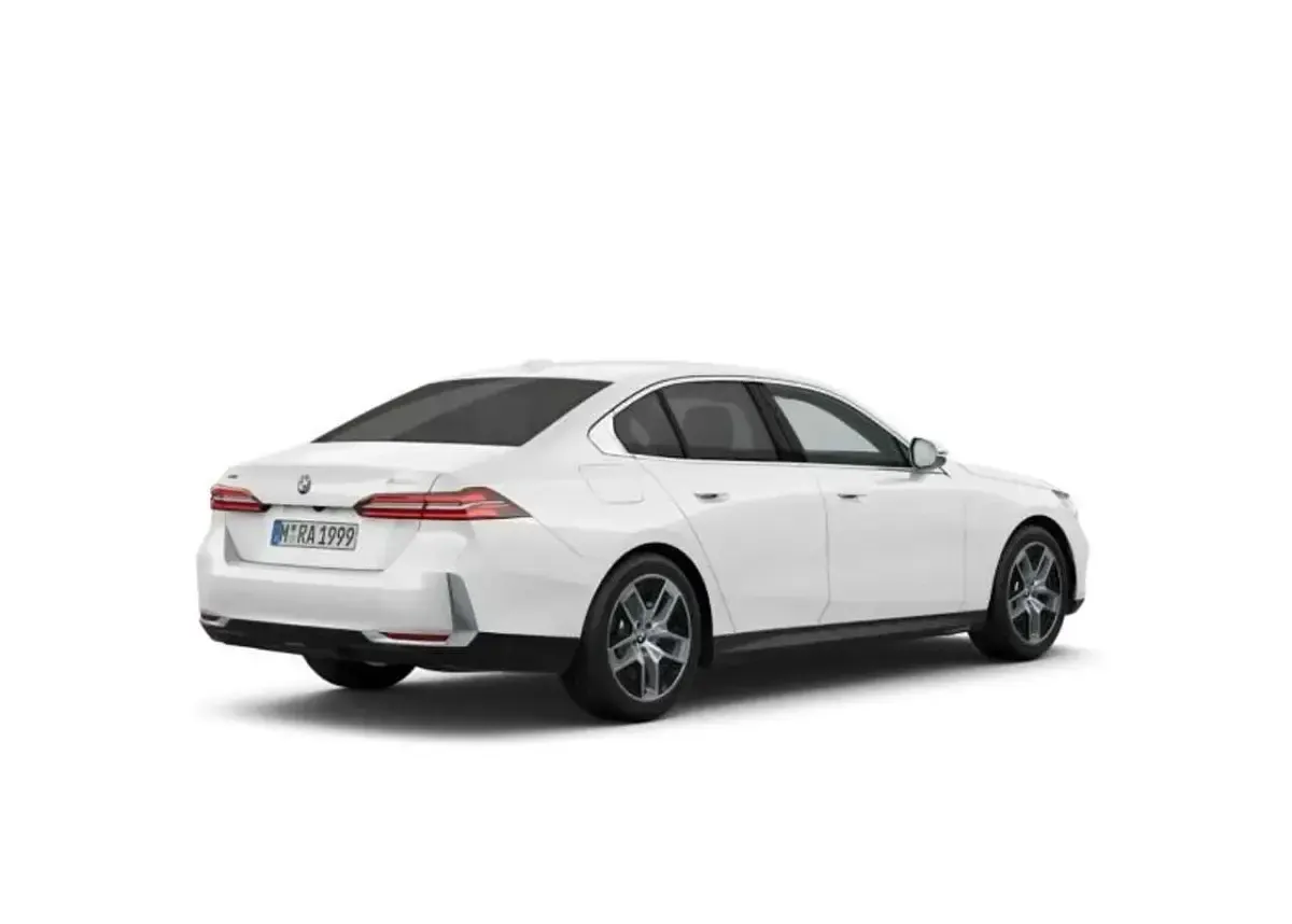Neu BMW 520 197 PS (144 kW) 2026 Weiß Limousine