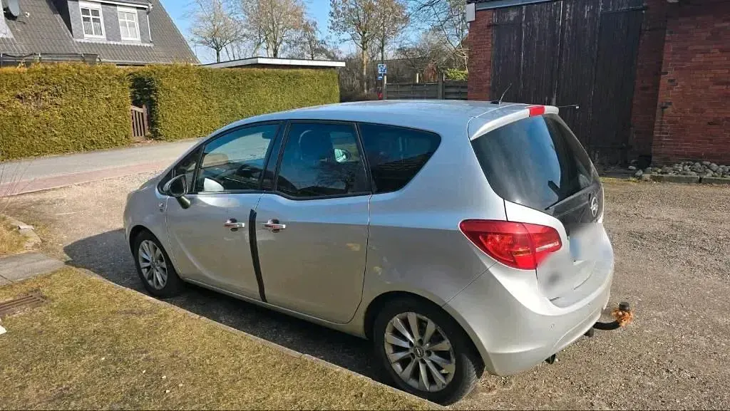 Gebraucht Opel Meriva 110 PS (80 kW) 2012 Silber Van / Kleinbus