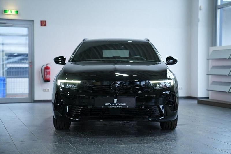 Neu Opel Astra Edition 131 PS (96 kW) 2025 Schwarz Kombi