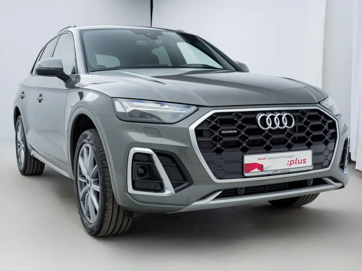 Gebraucht Audi Q5 S-Line 299 PS (219 kW) 2025 Chronosgrau metallic SUV