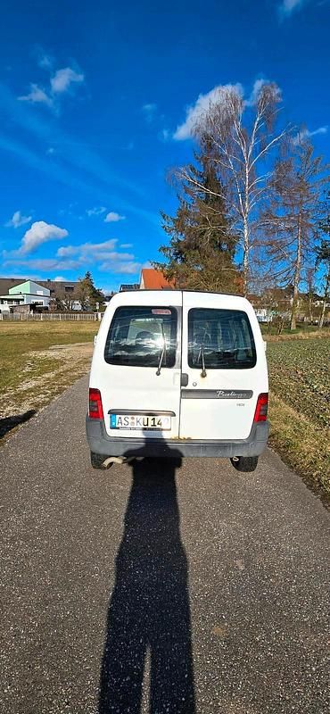 Gebraucht Peugeot Partner 75 PS (55 kW) 2002 Weiß Van / Kleinbus