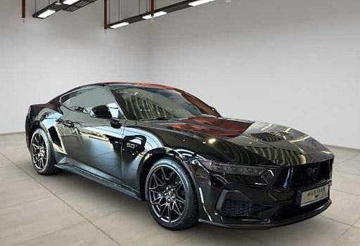 Neu Ford Mustang GT Fastback 446 PS (328 kW) 2025 Schwarz Coupé