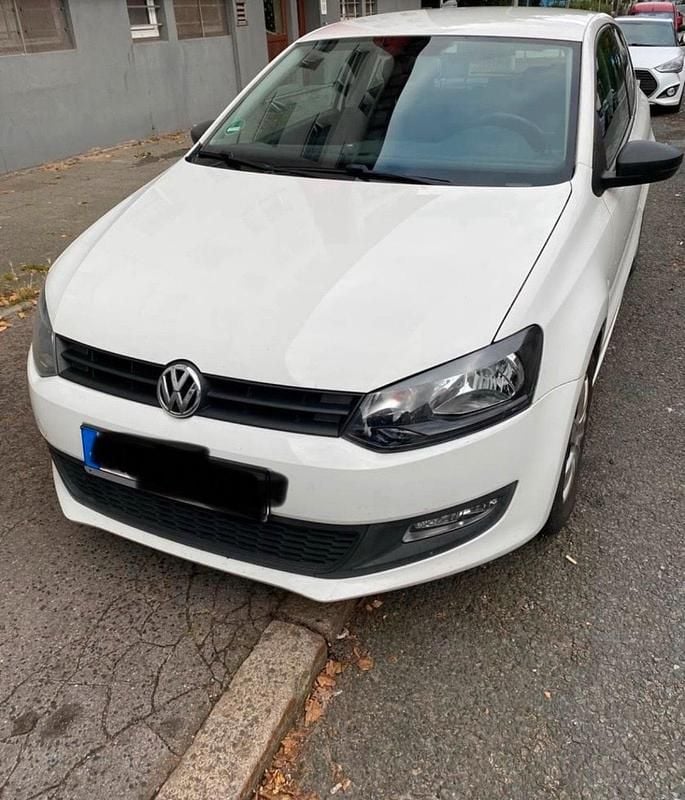 Gebraucht VW Polo 60 PS (44 kW) 2012 Weiß Kleinwagen