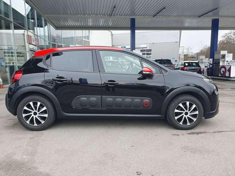 Gebraucht Citroën C3 Feel 110 PS (80 kW) 2018 Perla nera schwarz metallic Kleinwagen