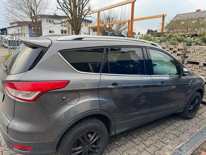 Gebraucht Ford Kuga 140 PS (102 kW) 2014 Grau SUV