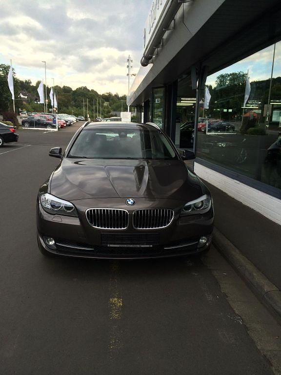 Gebraucht BMW 520 184 PS (135 kW) 2013 Kombi