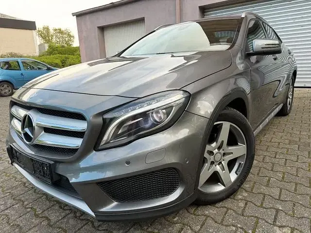 Gebraucht Mercedes GLA200 AMG 156 PS (114 kW) 2017 Mountaingrau SUV