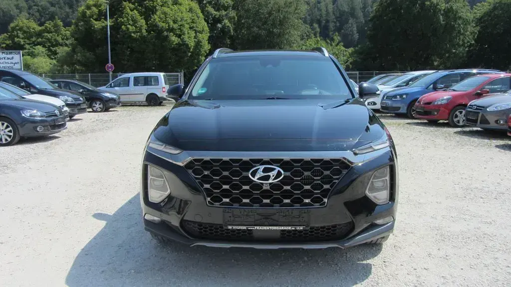Gebraucht Hyundai Santa Fe Premium 200 PS (147 kW) 2019 Schwarz SUV