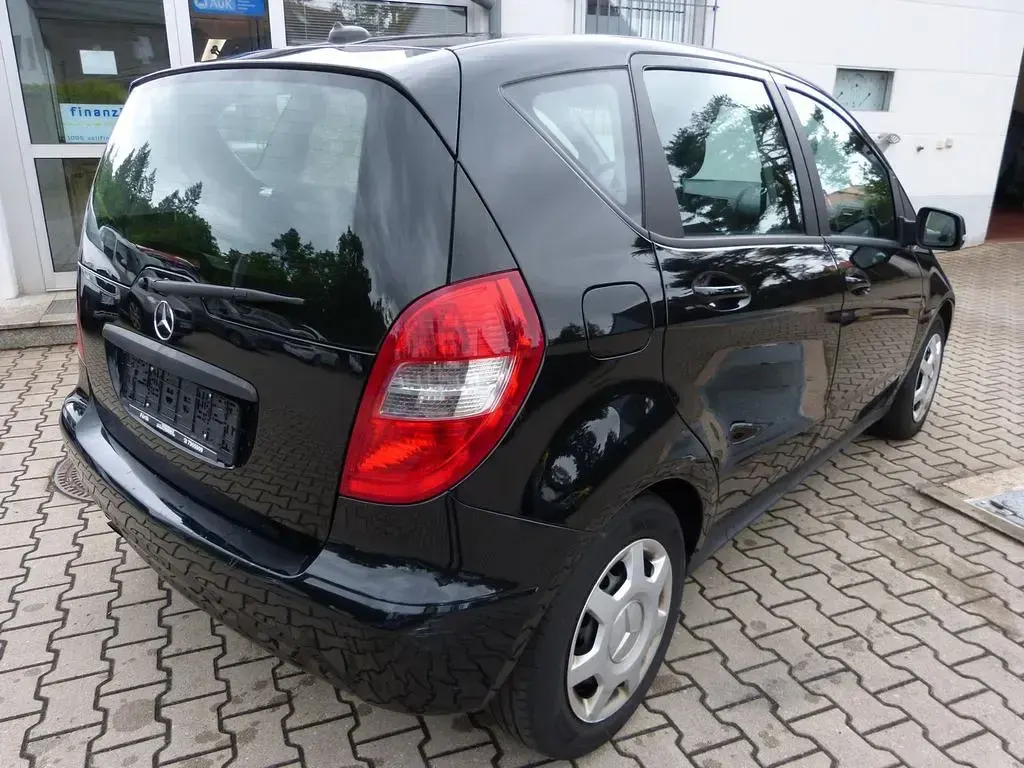 Gebraucht Mercedes A160 95 PS (69 kW) 2012 Schwarz Van / Kleinbus