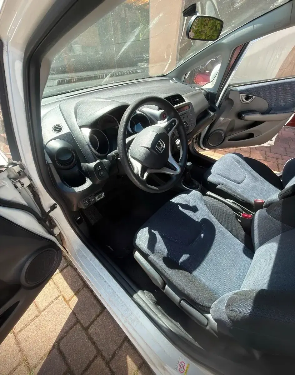 Gebraucht Honda Jazz 90 PS (66 kW) 2011 Weiß Kleinwagen
