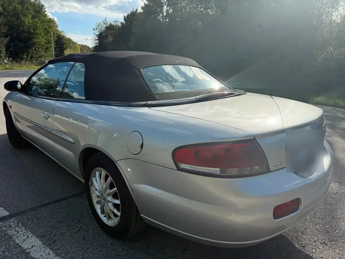 Gebraucht Chrysler Sebring Cabriolet 205 PS (150 kW) 2001 Silber Cabrio