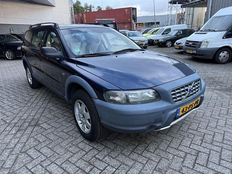 Gebraucht Volvo XC70 Comfort 209 PS (153 kW) 2002 Blau Limousine