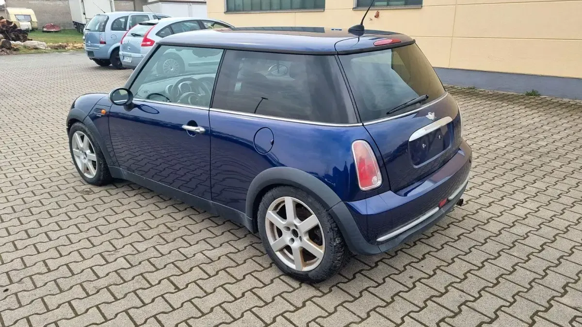 Gebraucht Mini ONE 90 PS (66 kW) 2005 Schwarz Kleinwagen