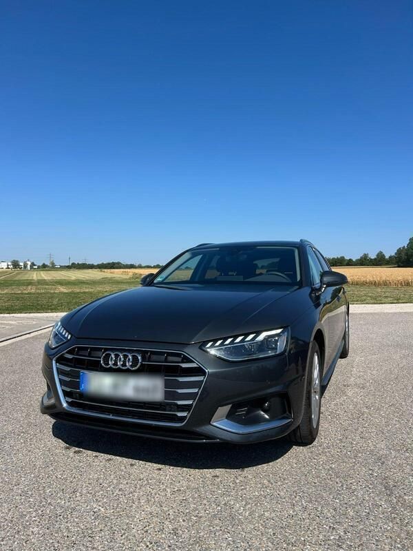 Grau Gebraucht 2024 Audi A4 Ambiente Kombi | 33.950 € (Fairer Preis) - Bild 1/4
