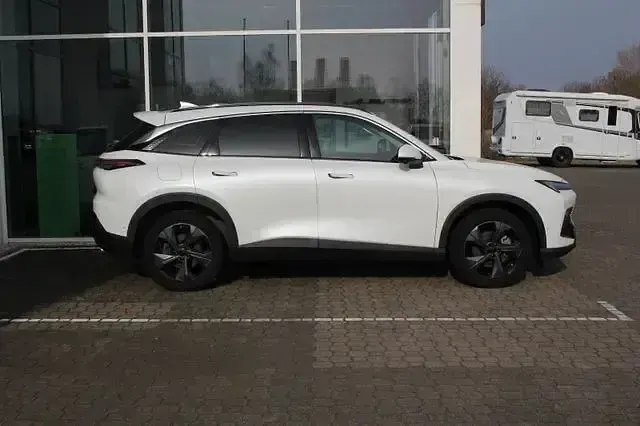 Używany Baic X55 185 KM (136 kW) 2023 Biały SUV
