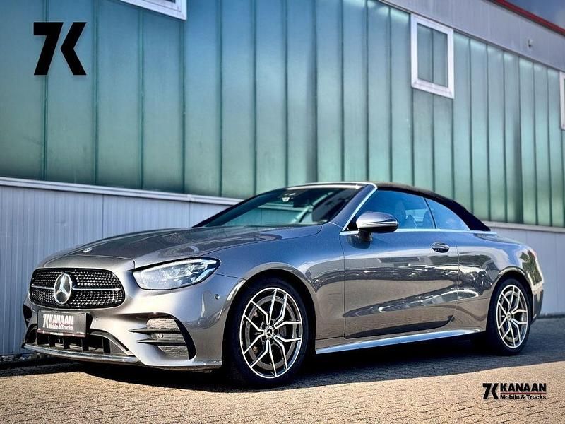 Grau Gebraucht 2021 Mercedes E200 AMG line Cabrio | 44.982 € (Fairer Preis) - Bild 1/4