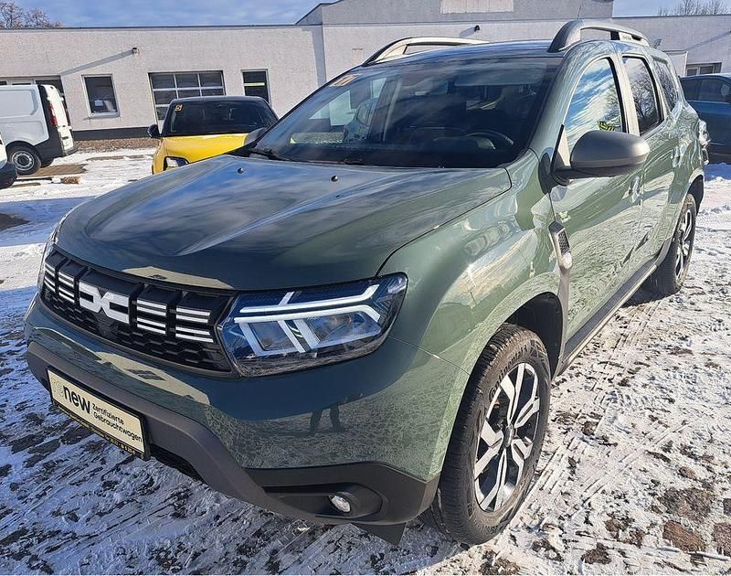 Gebraucht Dacia Duster Journey 131 PS (96 kW) 2022 Grün SUV