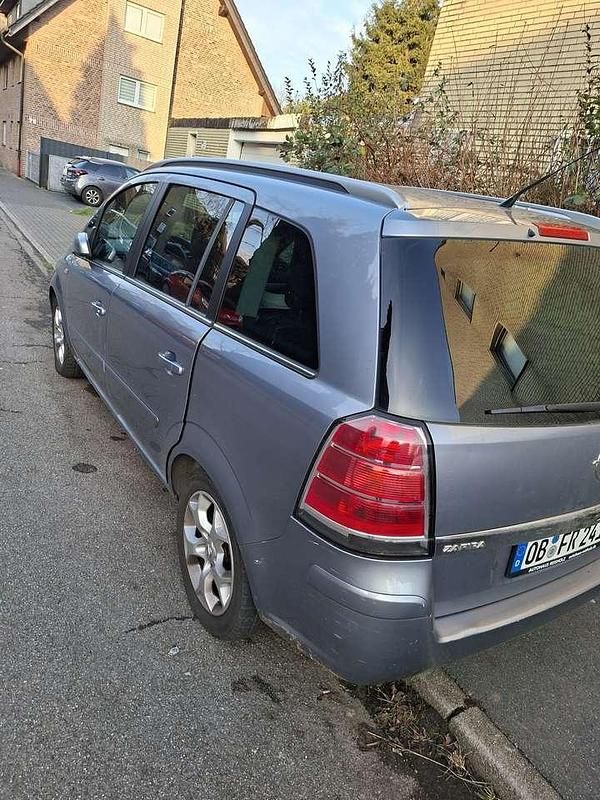 Gebraucht Opel Zafira Edition 150 PS (110 kW) 2006 Van / Kleinbus