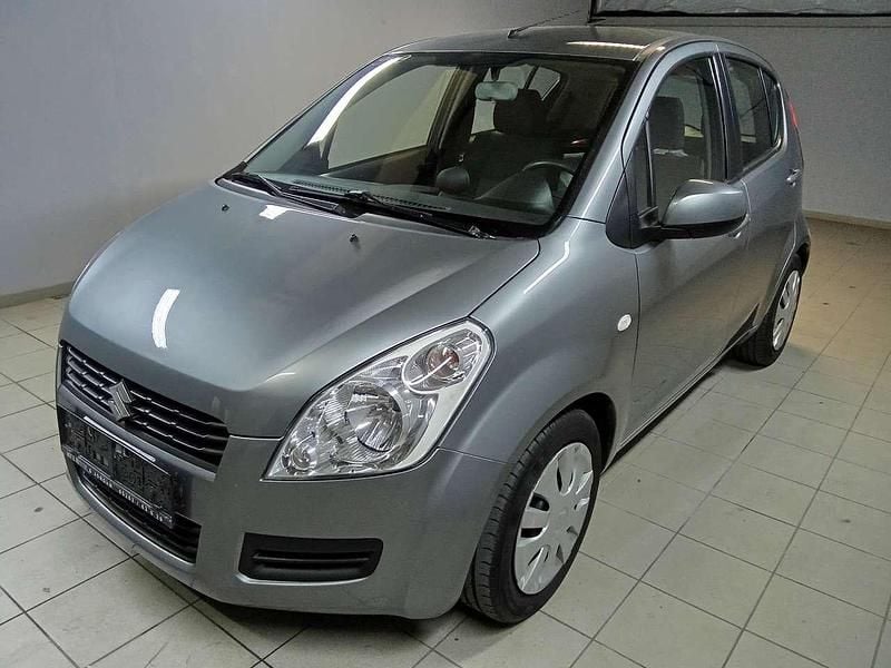 Grau Gebraucht 2010 Suzuki Splash Basic Kleinwagen | 2.900 € (Fairer Preis) - Bild 1/4