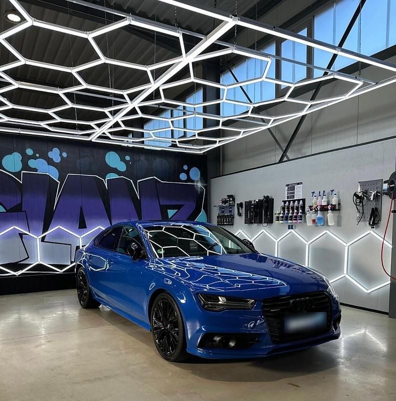 Second-hand Audi A7 Competition 326 CP (239 kW) 2017 Albastru Hatchback