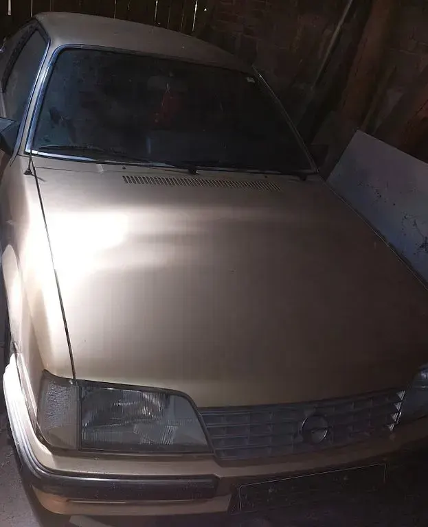 Gebraucht Opel Senator 136 PS (100 kW) 1983 Beige Limousine