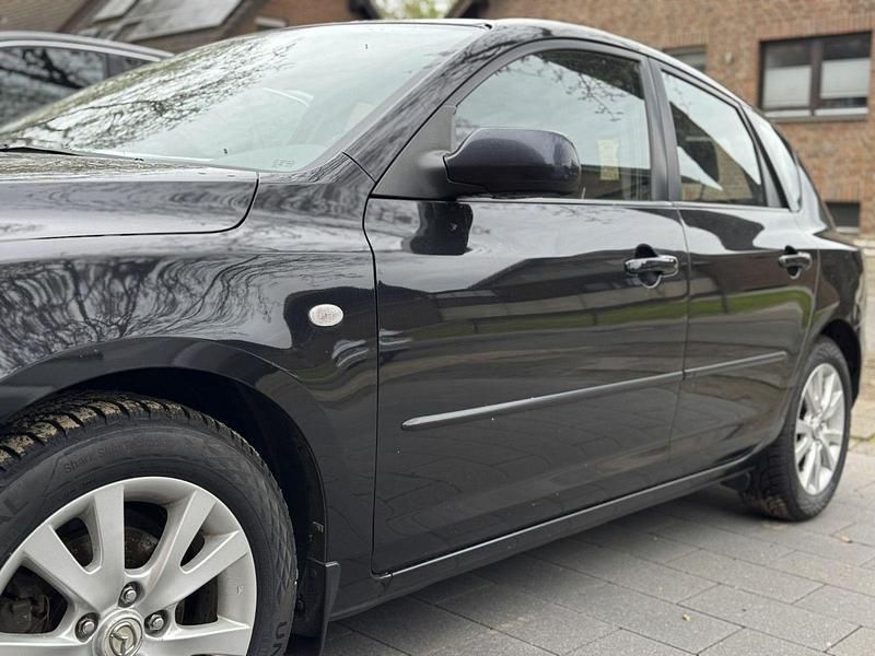 Schwarz Gebraucht 2008 Mazda 3 Limousine | 3.150 € (Teuer) - Bild 1/4