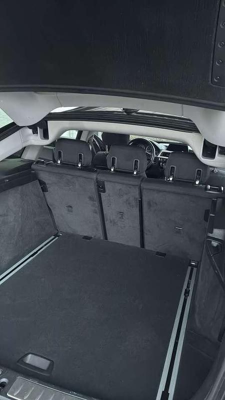 Gebraucht BMW 320 Advantage 190 PS (139 kW) 2018 Schwarz Kleinwagen