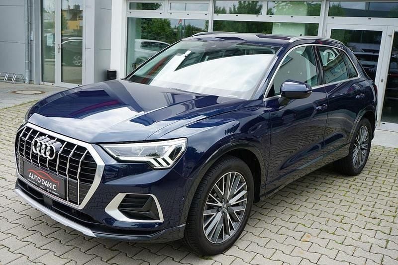 Blau Gebraucht 2019 Audi Q3 Ambiente SUV | 29.470 € (Guter Preis) - Bild 1/4