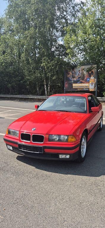Gebraucht BMW 316 102 PS (75 kW) 1995 Rot Coupé