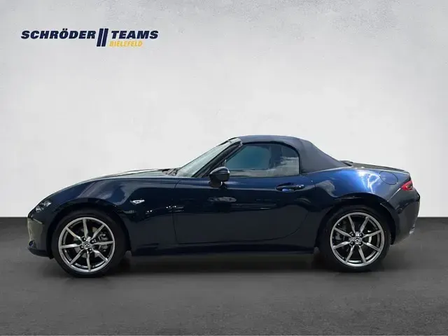 Gebraucht Mazda MX5 184 PS (135 kW) 2022 Blau Cabrio