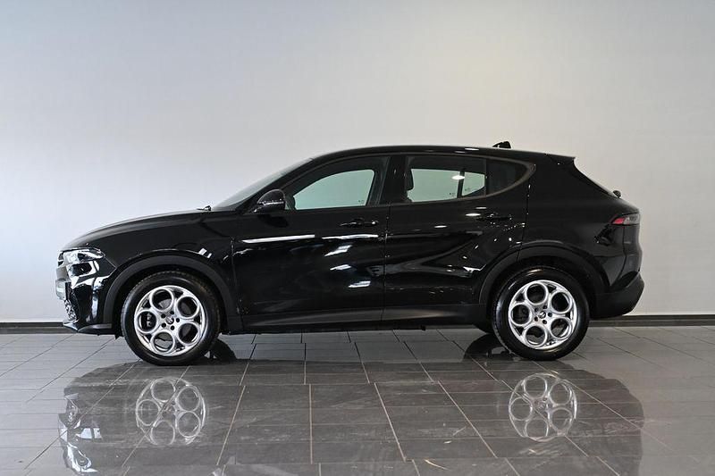 Gebraucht Alfa Romeo Tonale Sprint 131 PS (96 kW) 2023 Schwarz schwarz nero alfa SUV
